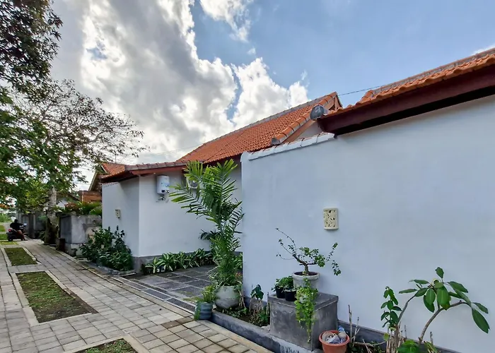 The Lavana Roemah Juwet Nyanyi